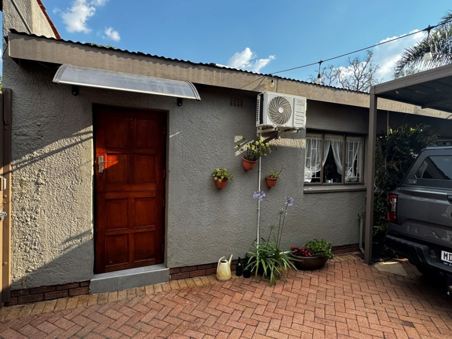 3 Bedroom Property for Sale in Van Riebeeck Park Gauteng