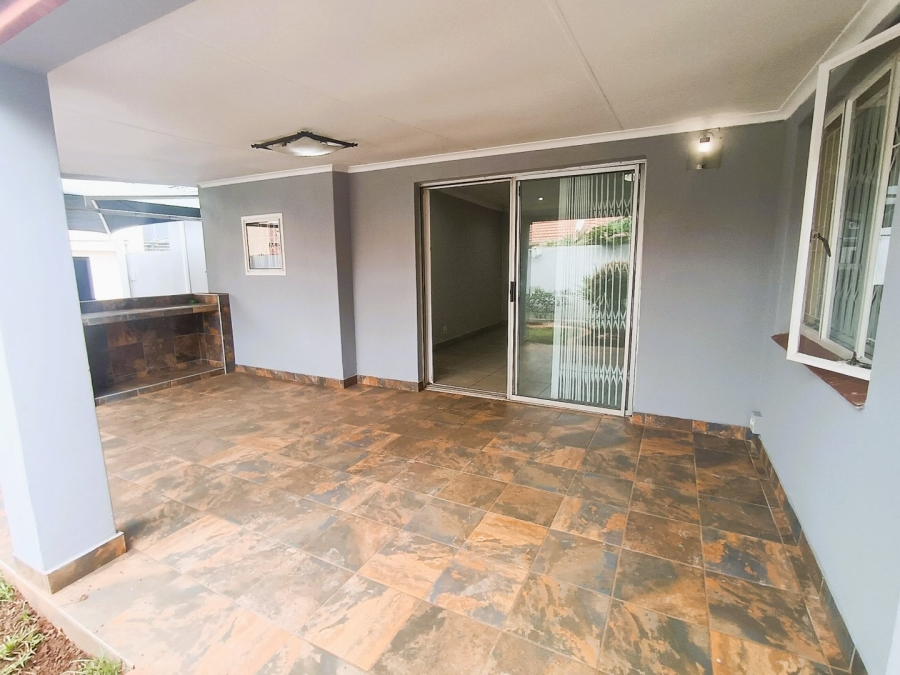 3 Bedroom Property for Sale in Hennopspark Gauteng
