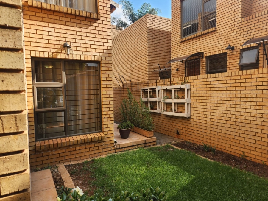 To Let 4 Bedroom Property for Rent in Meyersdal Gauteng