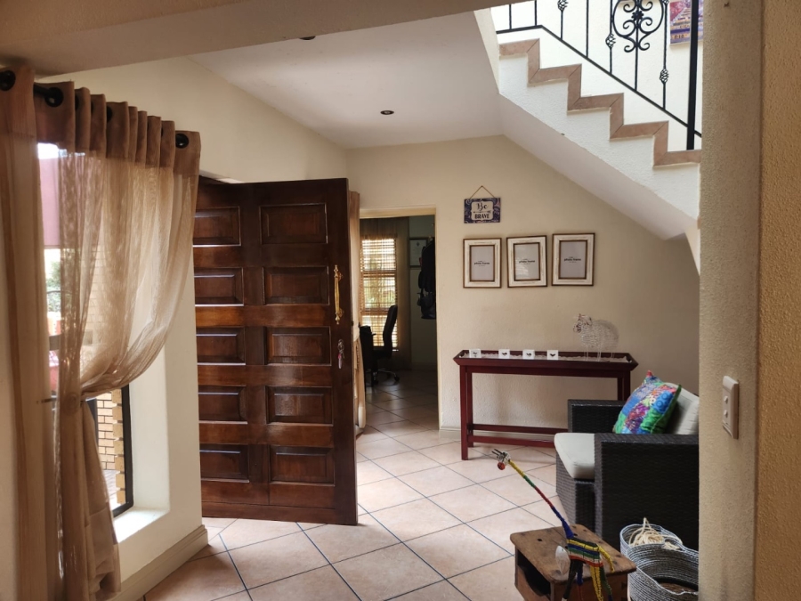 To Let 4 Bedroom Property for Rent in Meyersdal Gauteng