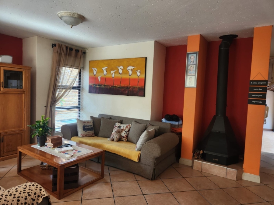 To Let 4 Bedroom Property for Rent in Meyersdal Gauteng