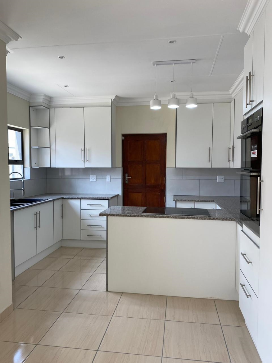 4 Bedroom Property for Sale in Highway Gardens Gauteng