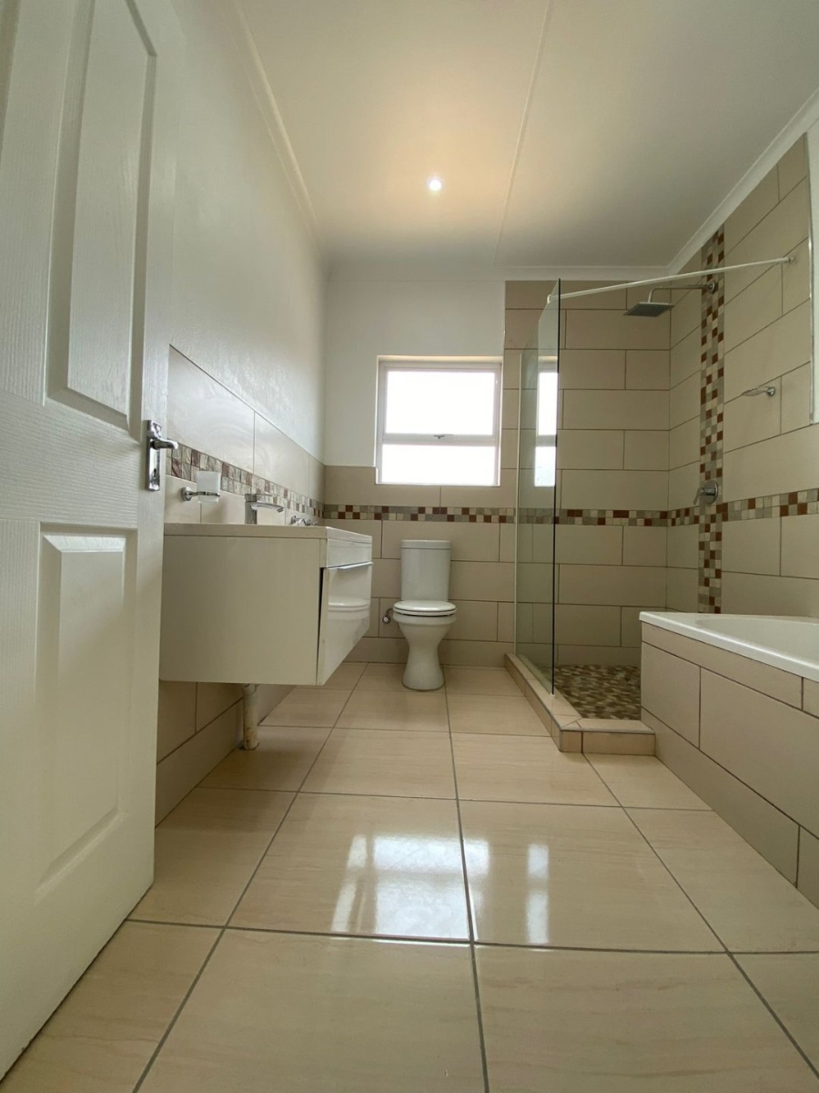 4 Bedroom Property for Sale in Highway Gardens Gauteng