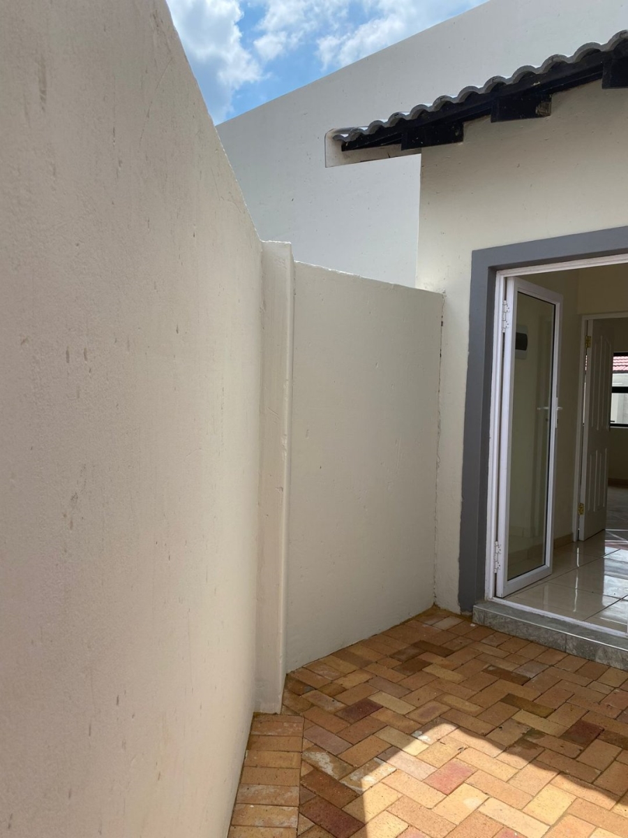 4 Bedroom Property for Sale in Highway Gardens Gauteng