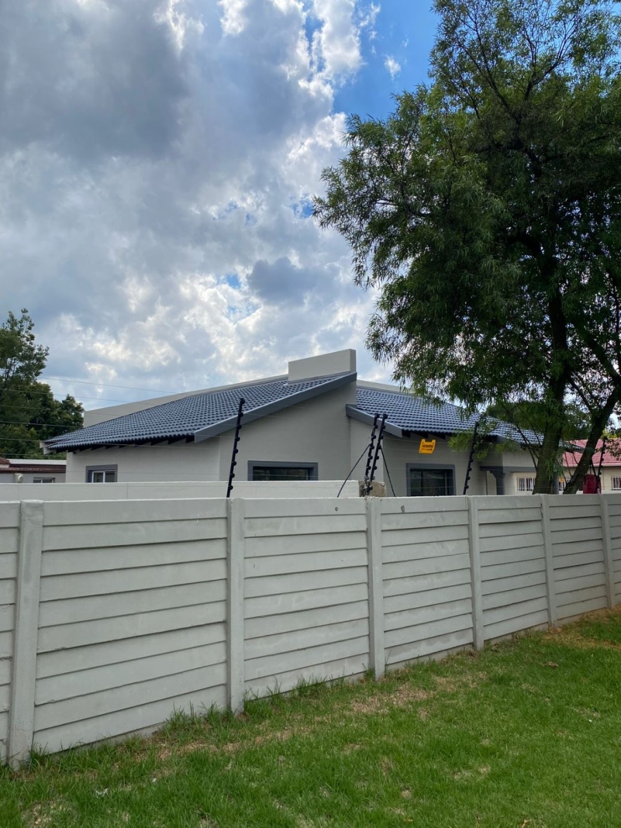 4 Bedroom Property for Sale in Highway Gardens Gauteng