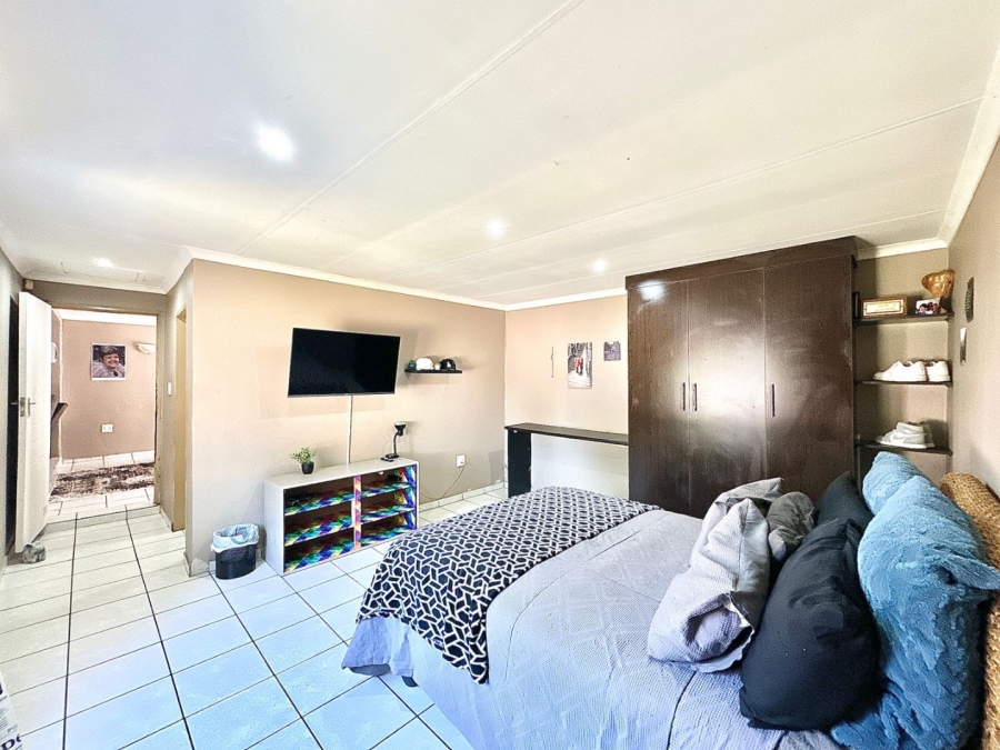 4 Bedroom Property for Sale in Van Dyk Park Gauteng