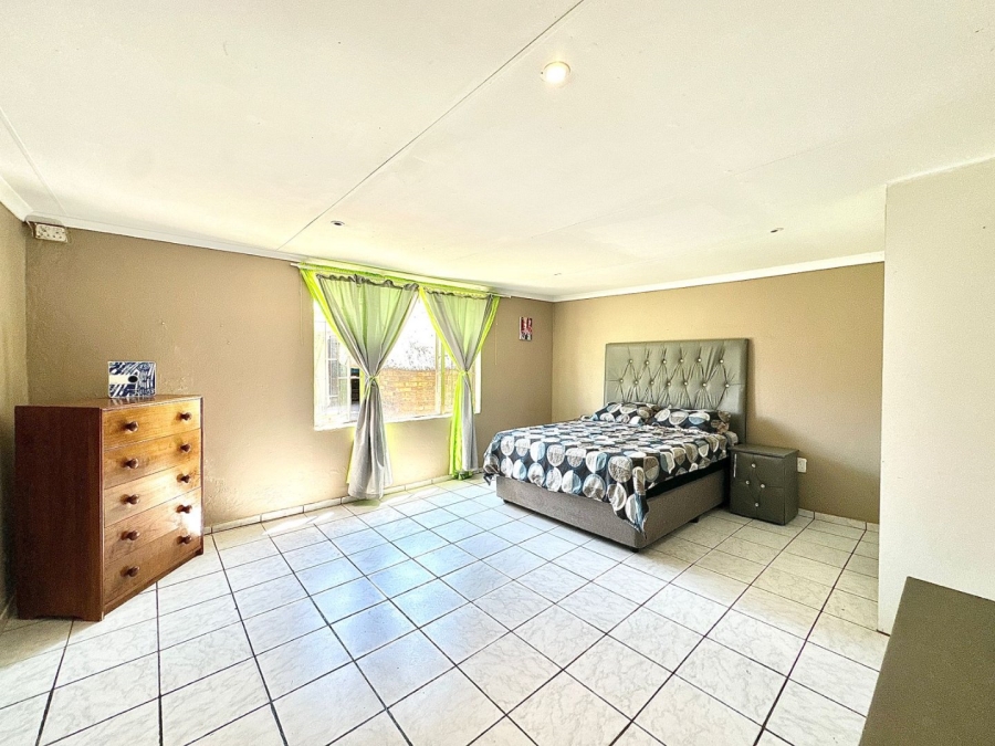 4 Bedroom Property for Sale in Van Dyk Park Gauteng