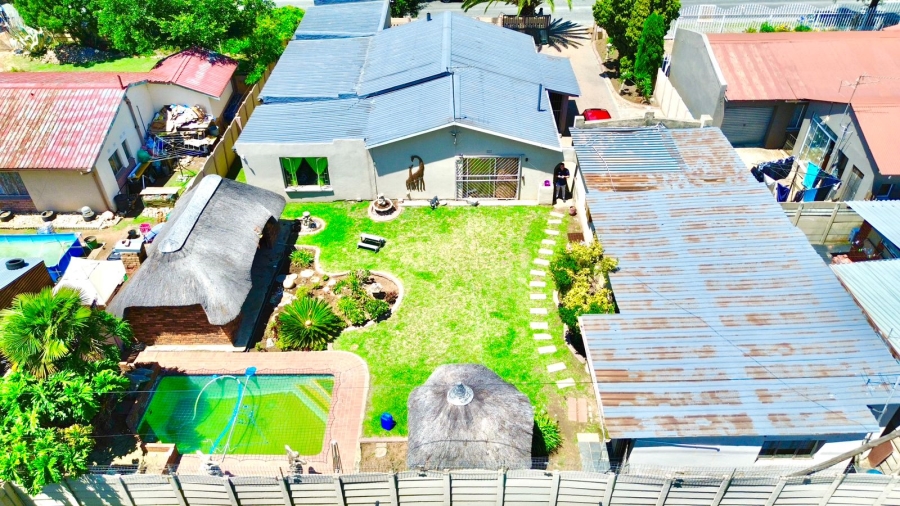 4 Bedroom Property for Sale in Van Dyk Park Gauteng