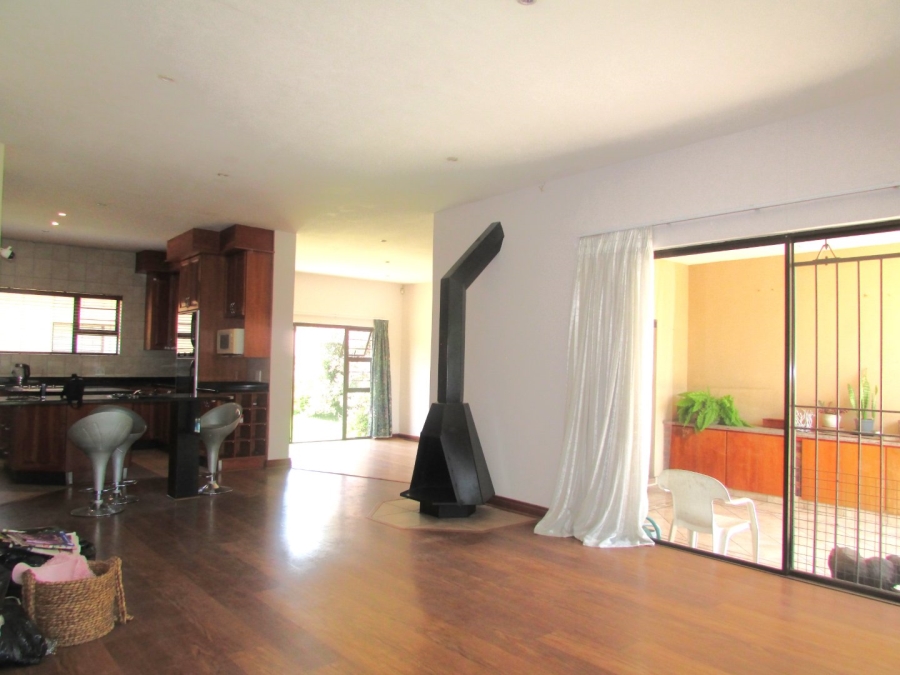 5 Bedroom Property for Sale in Vanderbijlpark SE 4 Gauteng