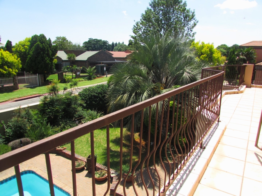 5 Bedroom Property for Sale in Vanderbijlpark SE 4 Gauteng