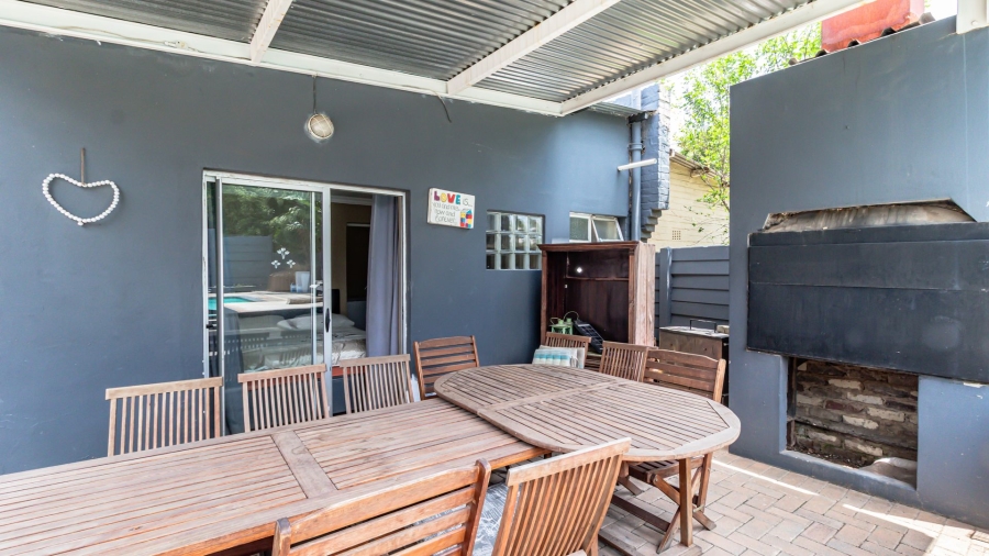 3 Bedroom Property for Sale in Lakeside Village Gauteng