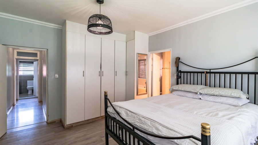 3 Bedroom Property for Sale in Lakeside Village Gauteng