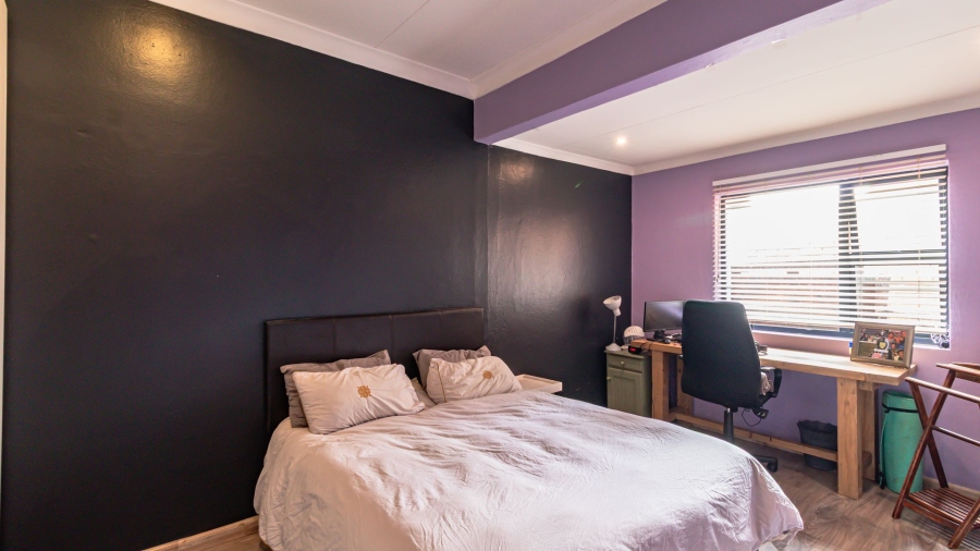 3 Bedroom Property for Sale in Lakeside Village Gauteng