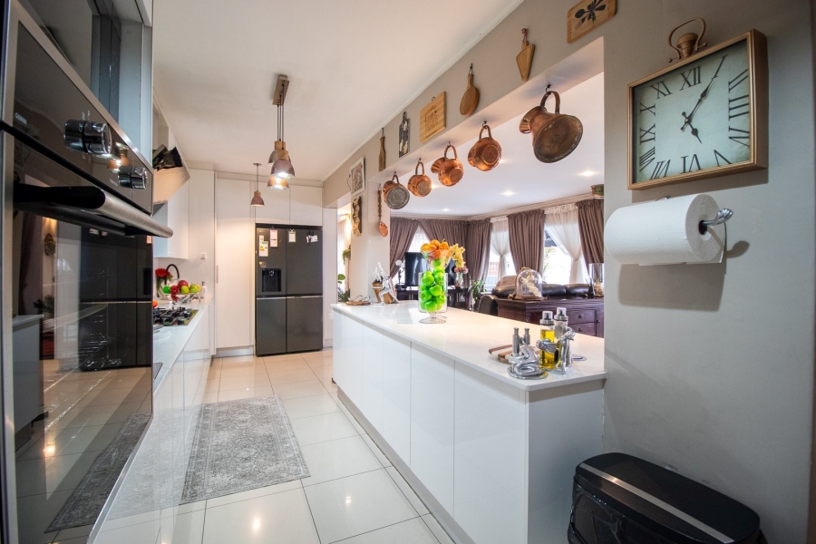 4 Bedroom Property for Sale in New Redruth Gauteng