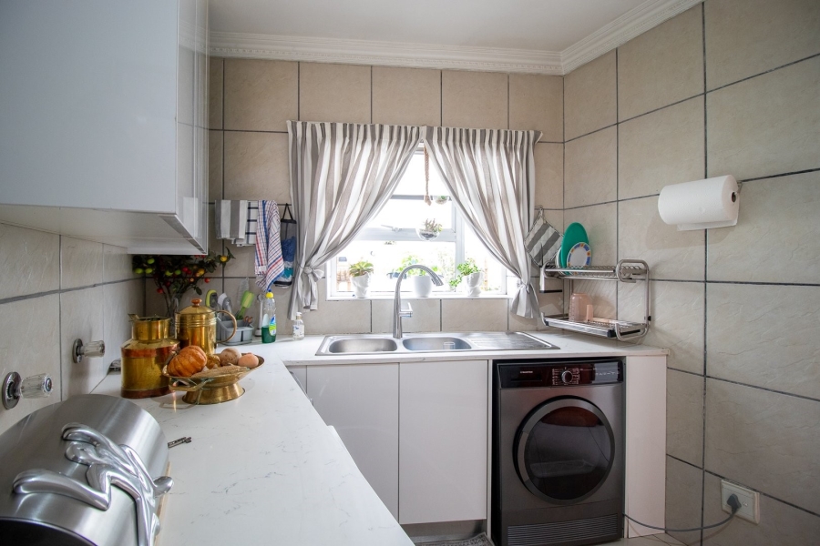 4 Bedroom Property for Sale in New Redruth Gauteng