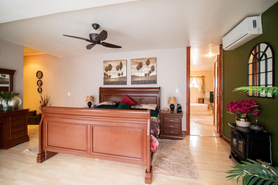 4 Bedroom Property for Sale in New Redruth Gauteng