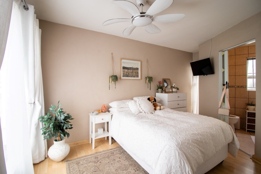 4 Bedroom Property for Sale in New Redruth Gauteng