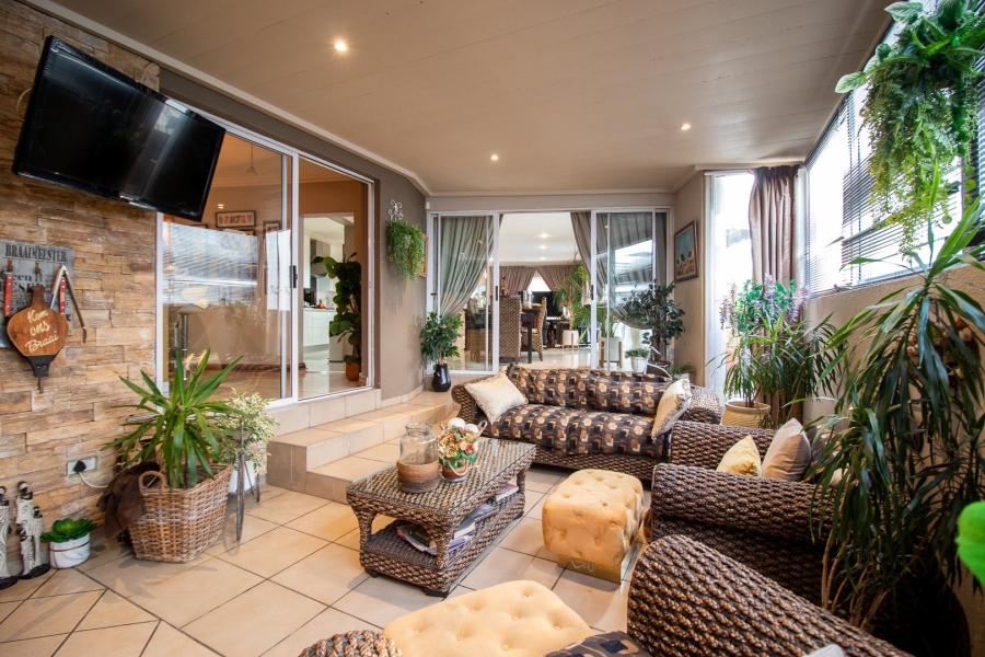 4 Bedroom Property for Sale in New Redruth Gauteng