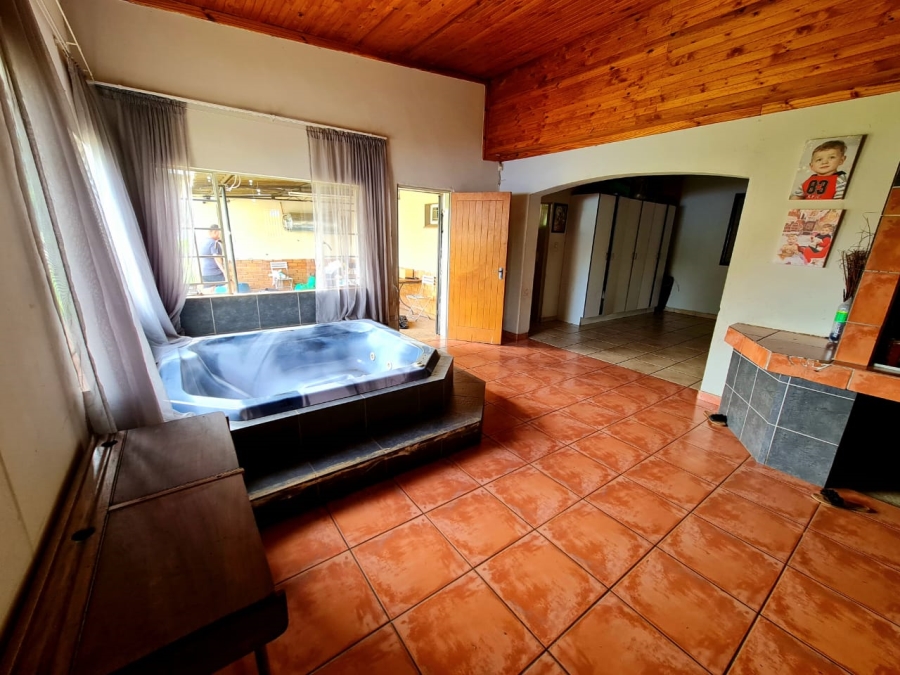 Commercial Property for Sale in Vasfontein AH Gauteng