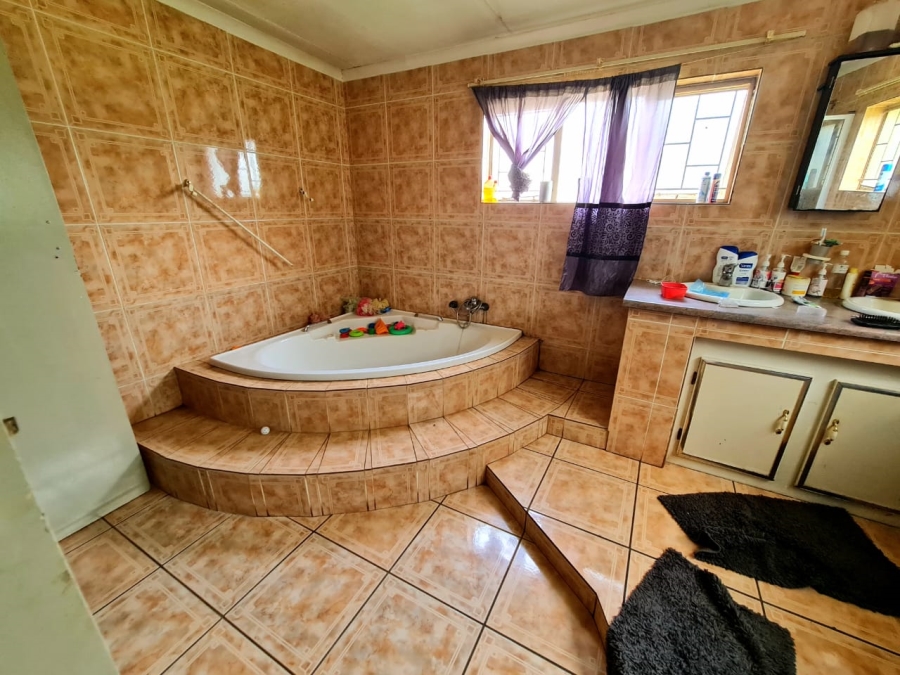 Commercial Property for Sale in Vasfontein AH Gauteng