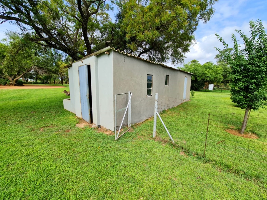 Commercial Property for Sale in Vasfontein AH Gauteng