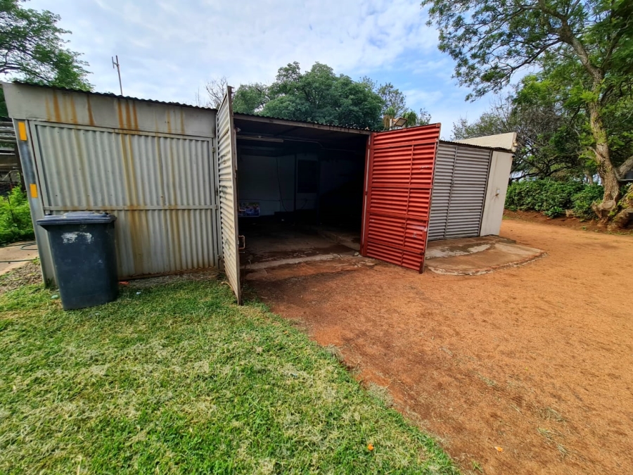 Commercial Property for Sale in Vasfontein AH Gauteng