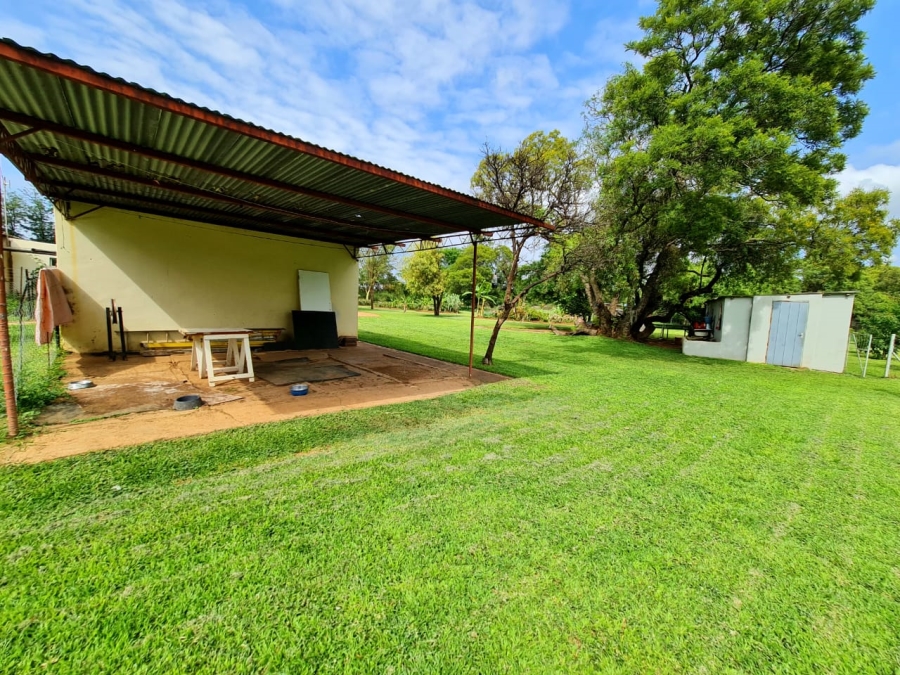 Commercial Property for Sale in Vasfontein AH Gauteng