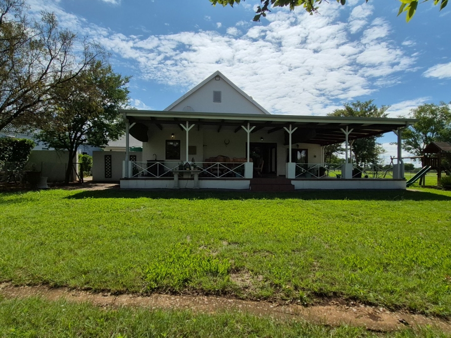 To Let 3 Bedroom Property for Rent in Waterlake Farm Lifestyle Estate Gauteng