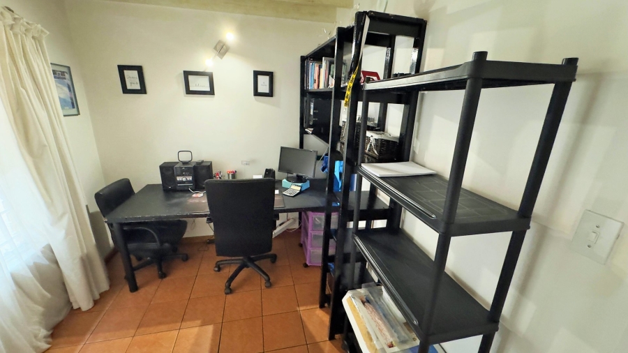 3 Bedroom Property for Sale in Hennopspark Gauteng