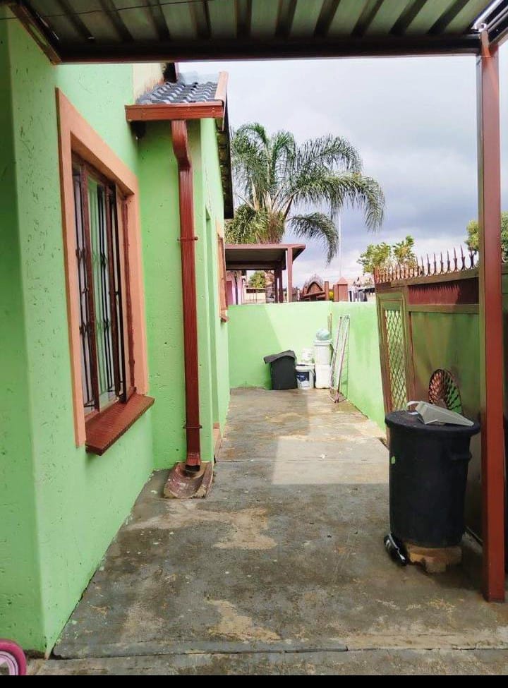 2 Bedroom Property for Sale in Soshanguve East Ext 6 Gauteng