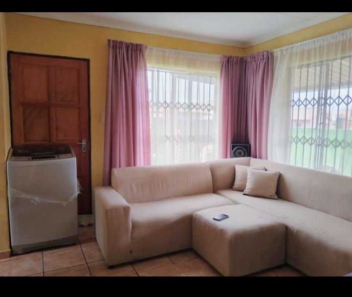 2 Bedroom Property for Sale in Soshanguve East Ext 6 Gauteng