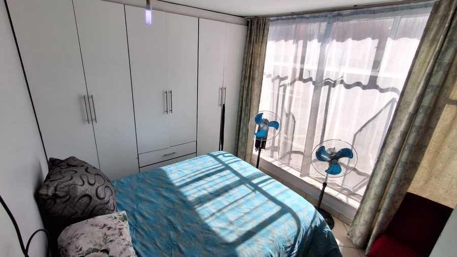 2 Bedroom Property for Sale in Gezina Gauteng