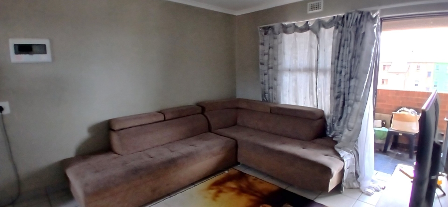 2 Bedroom Property for Sale in Heuweloord Gauteng