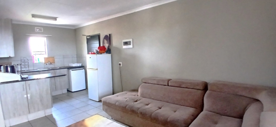 2 Bedroom Property for Sale in Heuweloord Gauteng