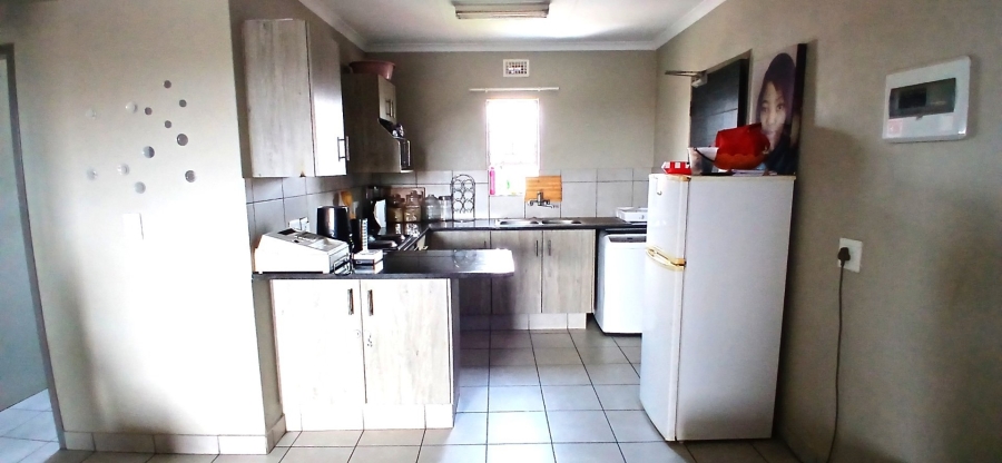 2 Bedroom Property for Sale in Heuweloord Gauteng