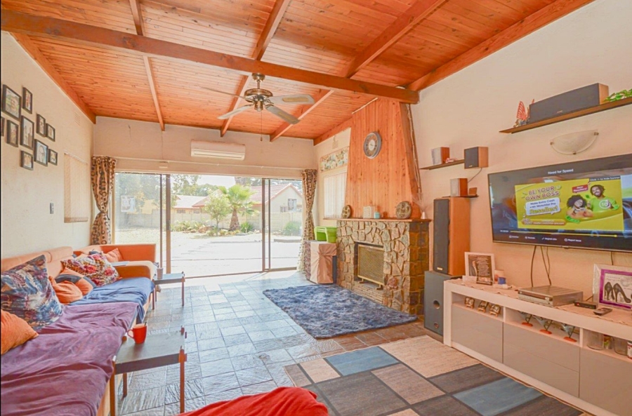 4 Bedroom Property for Sale in Selcourt Gauteng