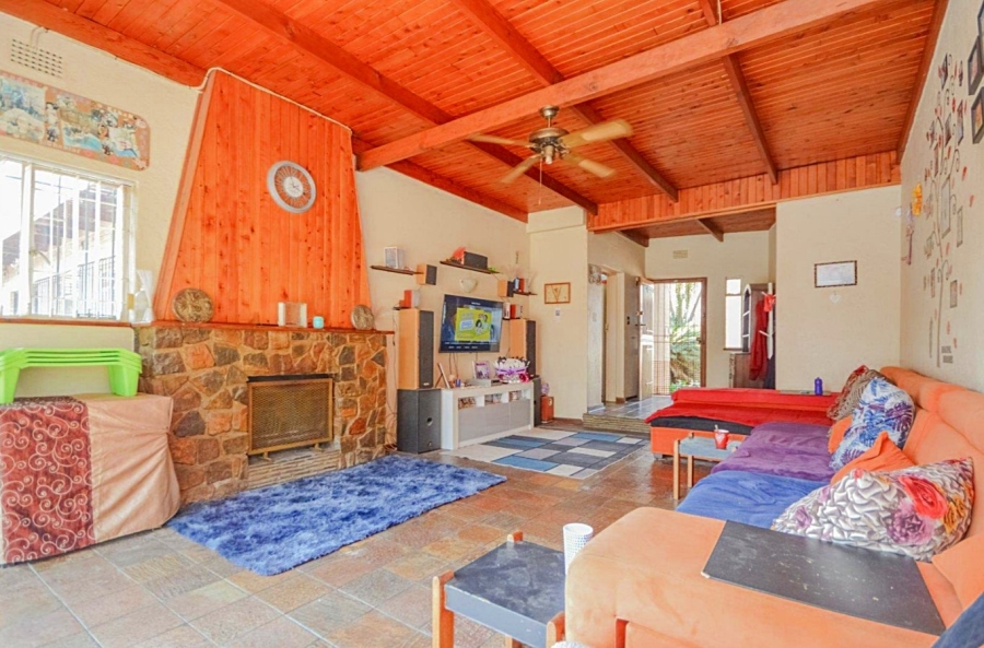 4 Bedroom Property for Sale in Selcourt Gauteng