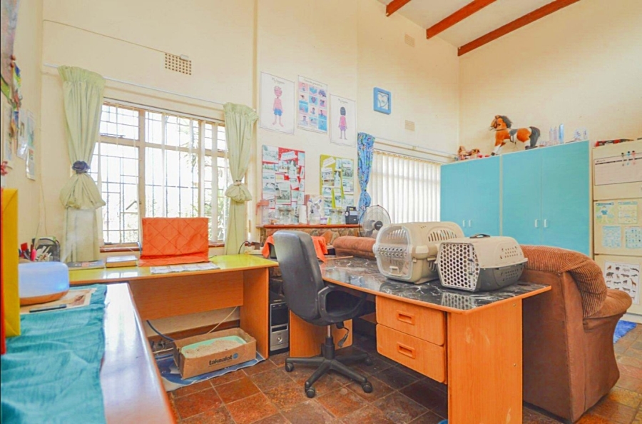 4 Bedroom Property for Sale in Selcourt Gauteng