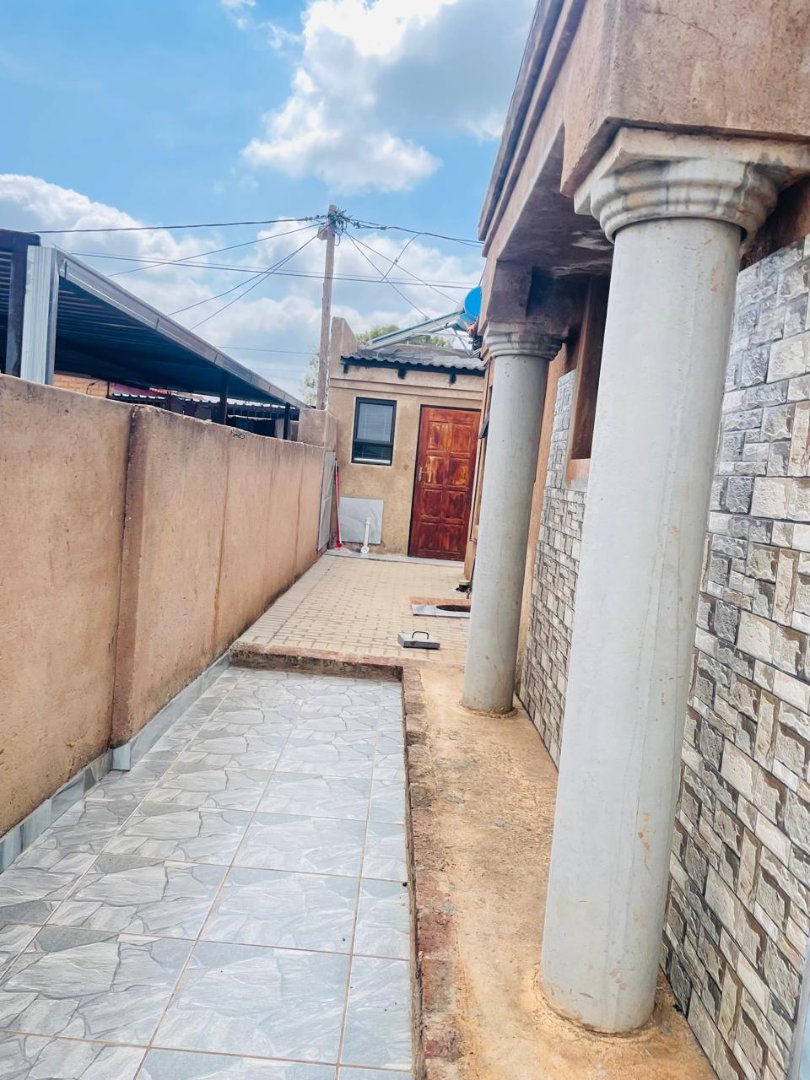 2 Bedroom Property for Sale in Ga-Rankuwa Unit 23 Gauteng