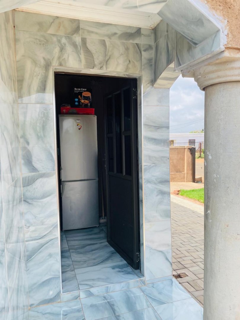 2 Bedroom Property for Sale in Ga-Rankuwa Unit 23 Gauteng