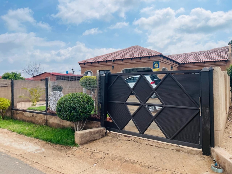 2 Bedroom Property for Sale in Ga-Rankuwa Unit 23 Gauteng