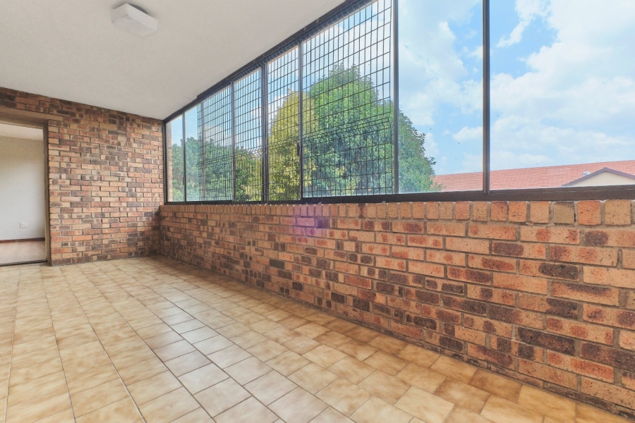 3 Bedroom Property for Sale in Fairland Gauteng