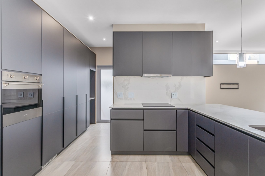 3 Bedroom Property for Sale in Bryanston Gauteng