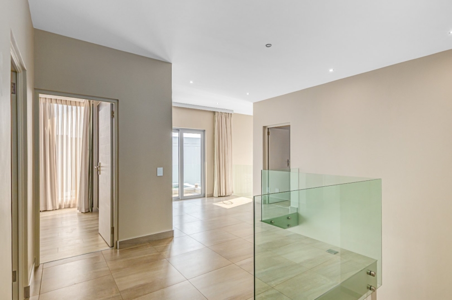 3 Bedroom Property for Sale in Bryanston Gauteng