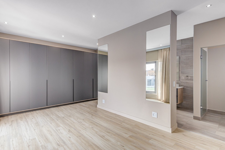 3 Bedroom Property for Sale in Bryanston Gauteng