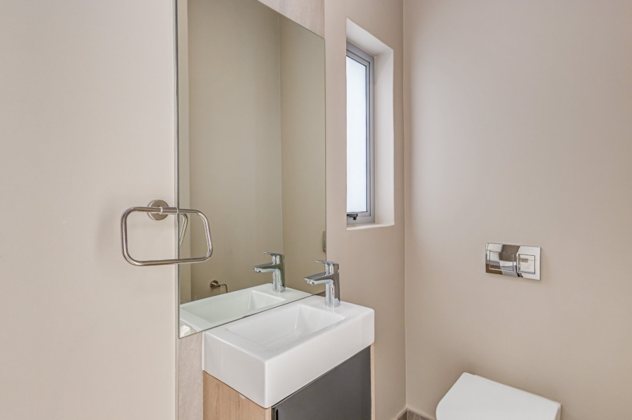 3 Bedroom Property for Sale in Bryanston Gauteng