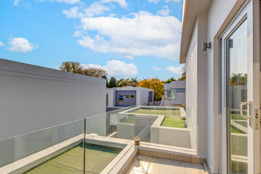 3 Bedroom Property for Sale in Bryanston Gauteng