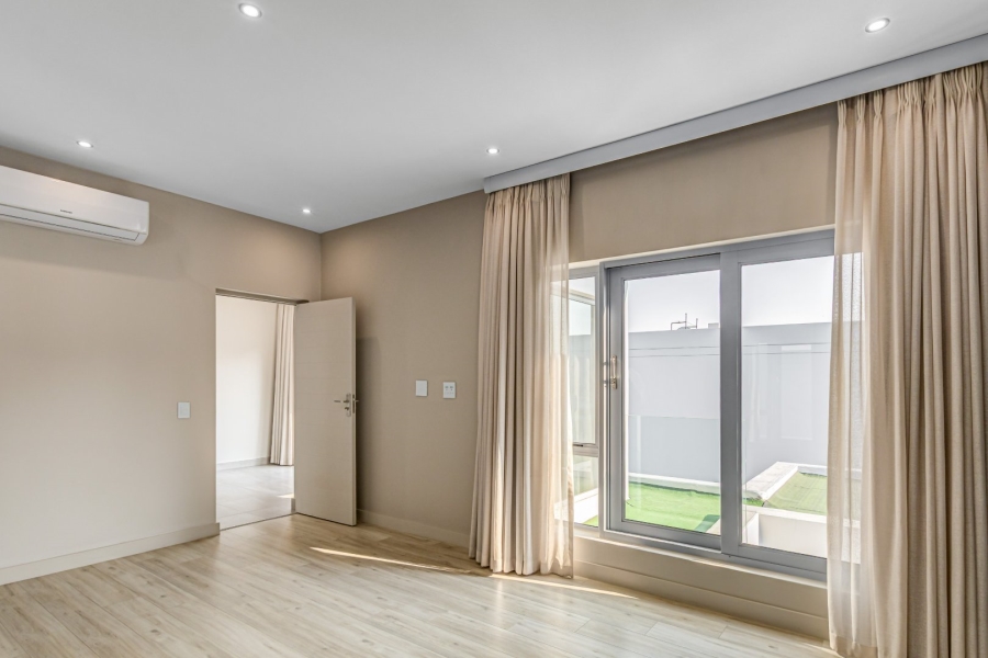 3 Bedroom Property for Sale in Bryanston Gauteng