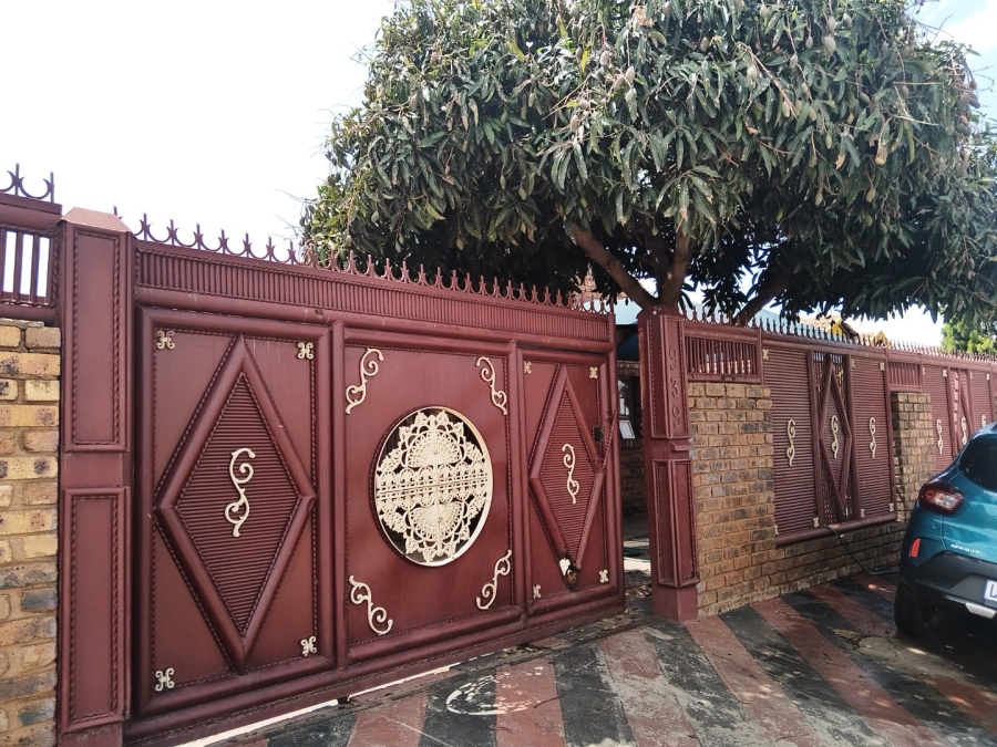 To Let 3 Bedroom Property for Rent in Soshanguve XX Gauteng