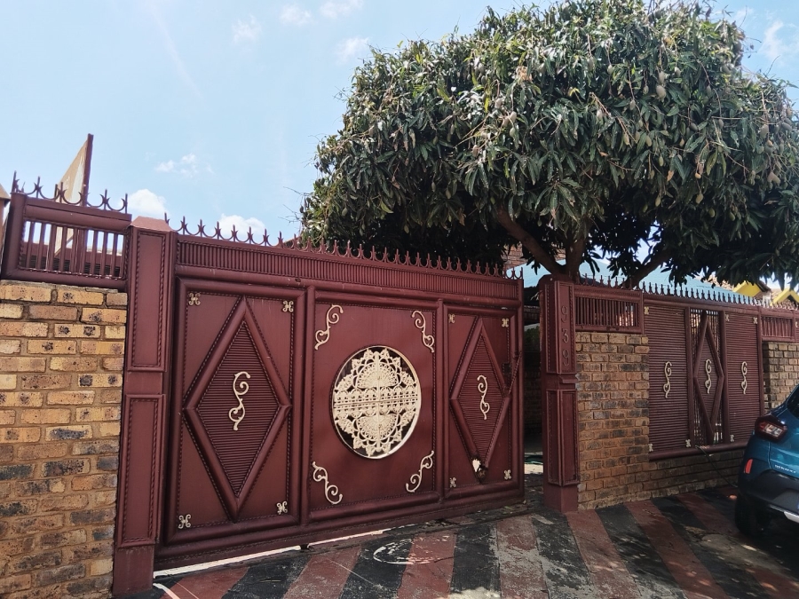 To Let 3 Bedroom Property for Rent in Soshanguve XX Gauteng